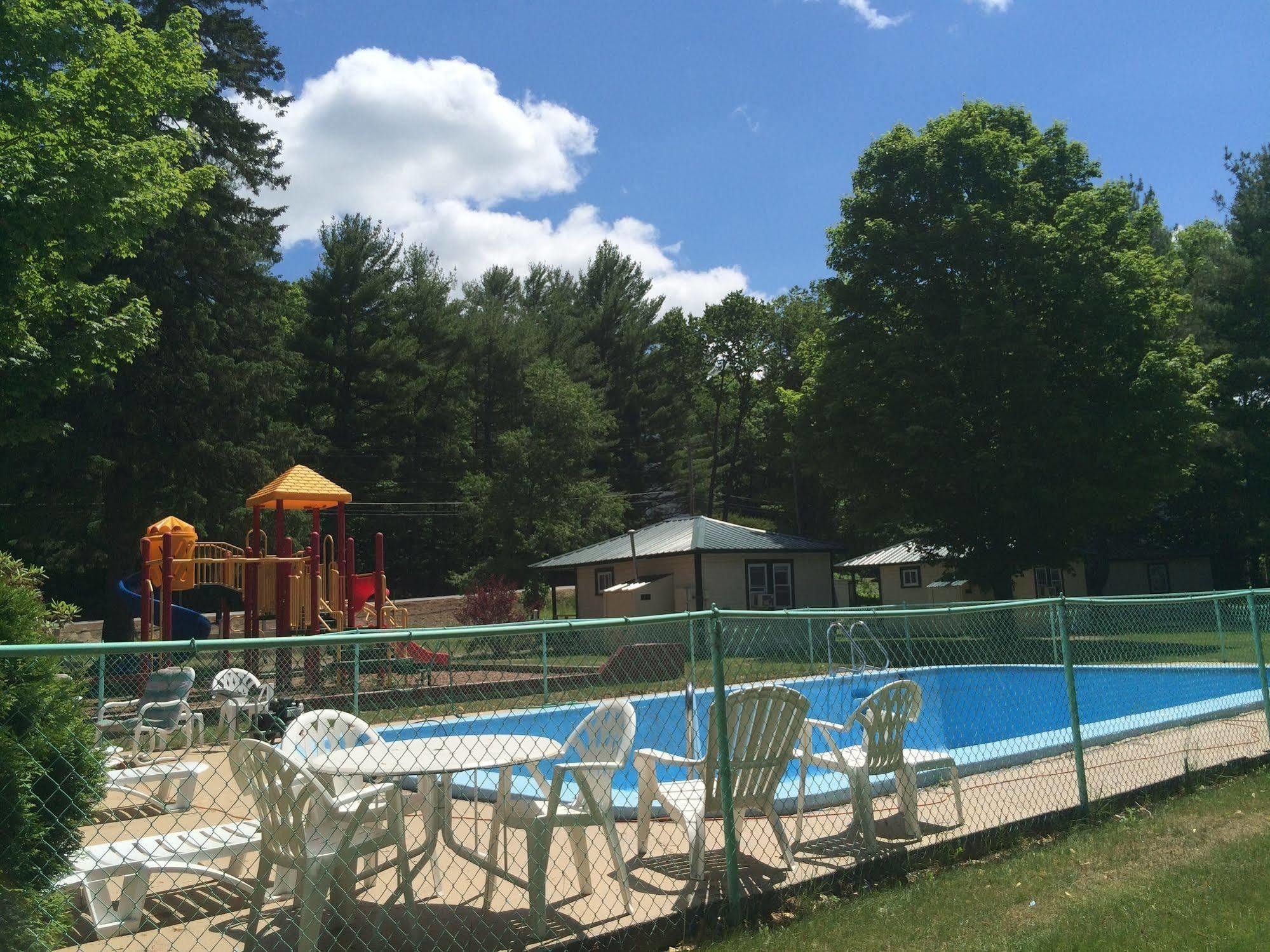 Perry'S Motel And Cottages North Conway Zewnętrze zdjęcie
